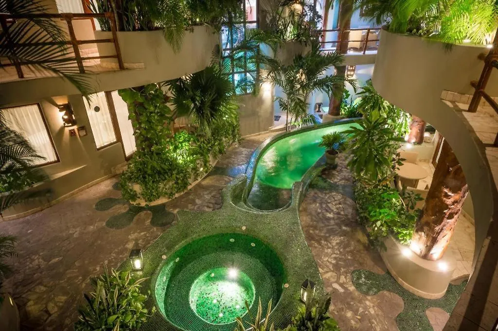 Maya Villa Condo Hotel 普拉亚卡门 4*,